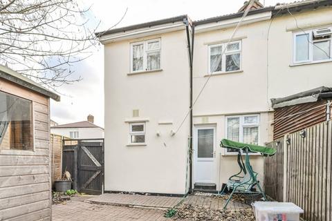 2 Pear Tree Close, Mitcham, CR4 3AH