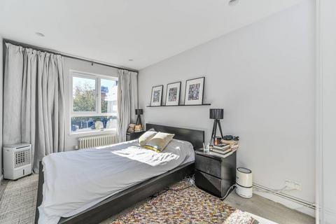 1 bedroom flat for sale, Saperton Walk, Kennington, London, SE11