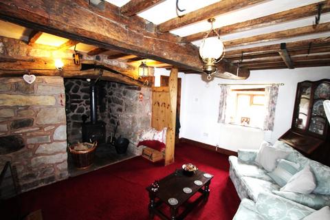 4 bedroom cottage for sale, Ruthin Road, Cadole