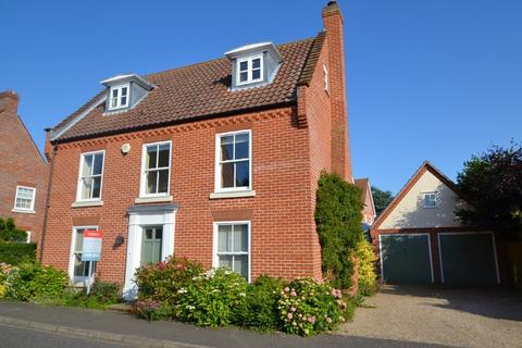 4 bedroom detached house for sale, Neil Avenue, Holt NR25