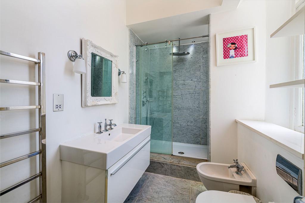 49 C Princes Gate Bath 2