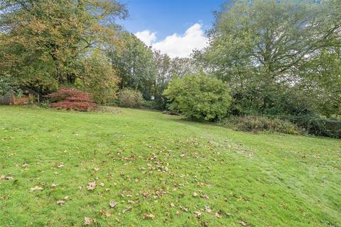 Underhayes Balls Farm Road, Ide, Exeter, EX2 9RA