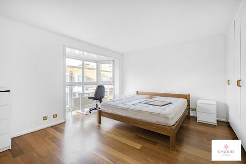 undefined, Queen Of Denmark Court, Surrey Quays SE16