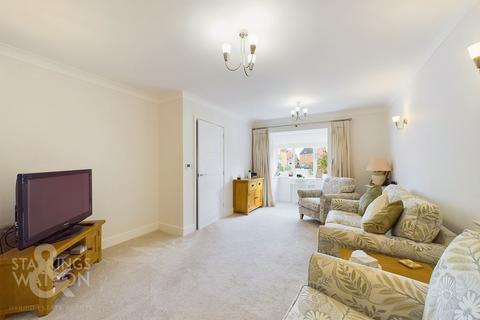54 Cranes Meadow, Harleston, IP20 9BY
