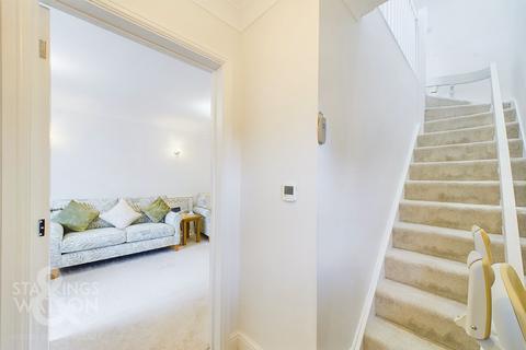 54 Cranes Meadow, Harleston, IP20 9BY