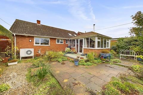 2 bedroom detached bungalow for sale, Hall Lane, Wacton, Norwich