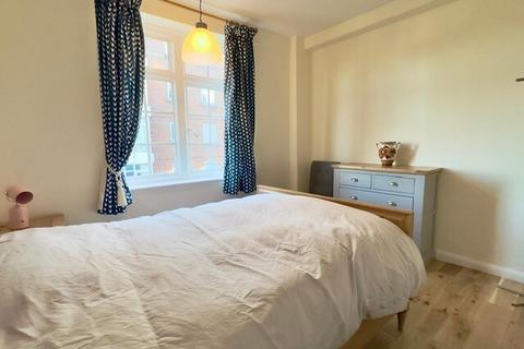 1 bedroom flat to rent, Langford Court, 22 Abbey Road, St John's Wood, London