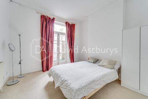 6 bedroom terraced house to rent, Miranda Road, Archway, London