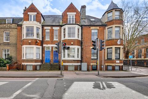 1 bedroom apartment to rent, Newmarket Road, Cambridge CB5