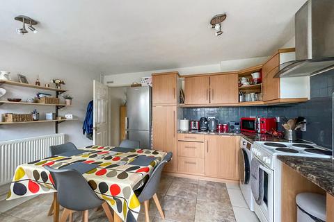 2 bedroom terraced house for sale, Sevenfields, Wiltshire SN6