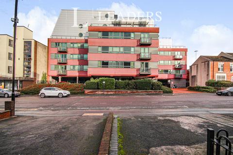 2 bedroom apartment to rent, Regency House, Queens road, CV1