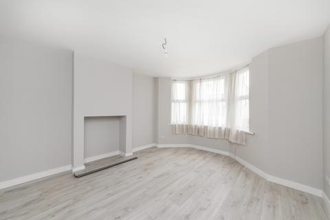 2 bedroom flat to rent, St Elmo Road, W12