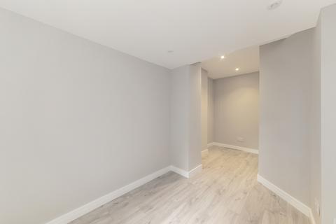 2 bedroom flat to rent, St Elmo Road, W12