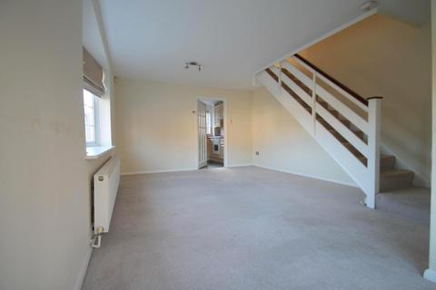 2 bedroom end of terrace house to rent, Harmans Drive