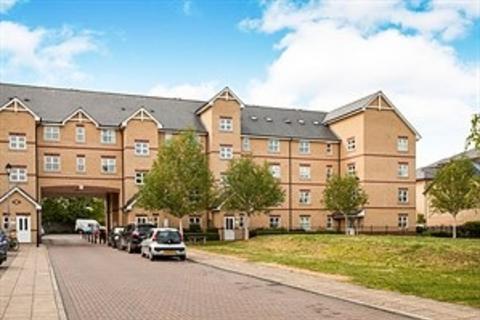 2 bedroom flat to rent, Winstanley Court