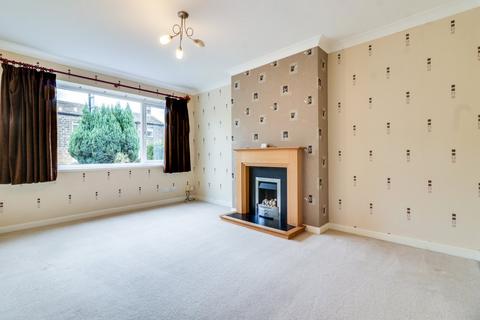 3 bedroom terraced house for sale, Kirk Lane, Yeadon, Leeds, West Yorkshire, LS19