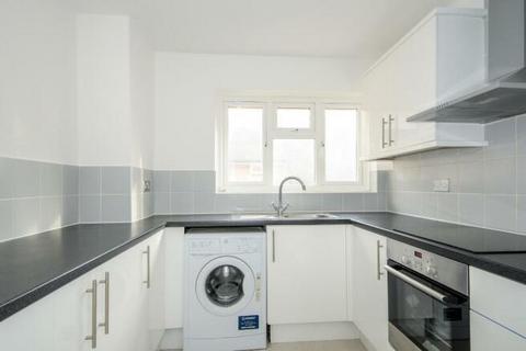 2 bedroom flat for sale, Church Road, Ashford TW15