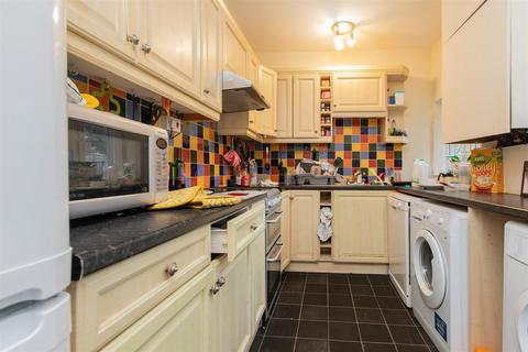 4 bedroom house to rent, Umberslade Road, Birmingham B29