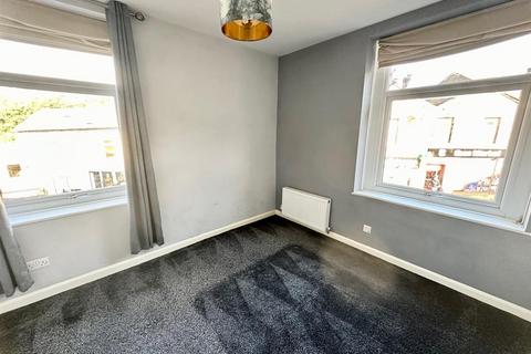 2 bedroom terraced house to rent, Saddleworth Road, Greetland, Halifax