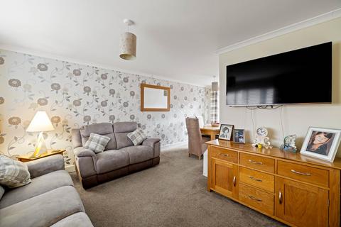51 Eastfields, Folkestone, CT19 5RU