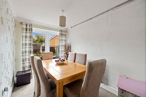 51 Eastfields, Folkestone, CT19 5RU