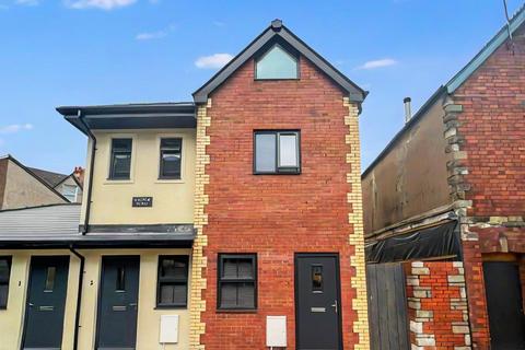 2 bedroom flat to rent, Gallom House, St. Peters Street, Roath, Cardiff