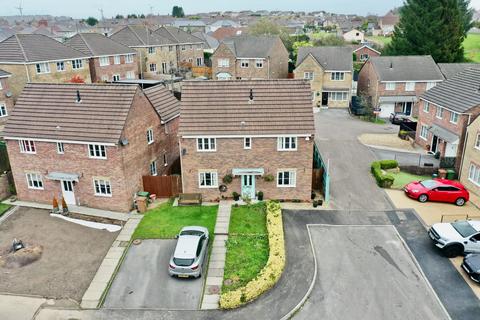 4 bedroom detached house for sale, Llys Cyncoed, Oakdale, NP12