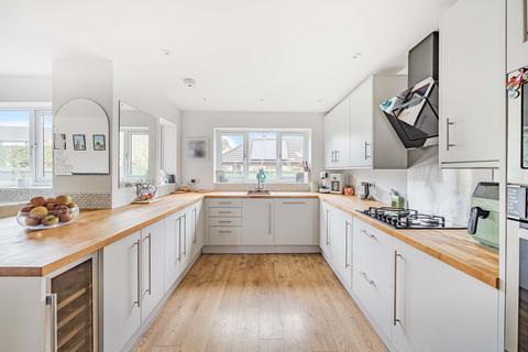 8 Aubrey Rise, Malmesbury, SN16 9XN