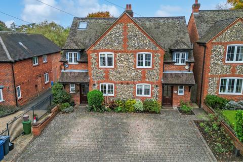 3 bedroom property for sale, Rose Cottage, Elm Road, Penn, Buckinghamshire. United Kingdom