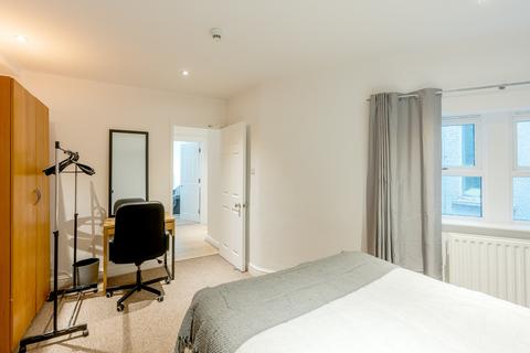 Flat A, Taylors Bank, 41 Broad Street, Bristol, BS1 2ER
