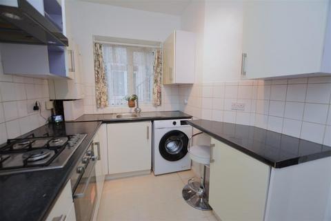 2 bedroom flat for sale, Baltic Close, Colliers Wood SW19