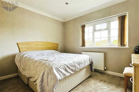 4 bedroom detached house for sale, Shaftesbury Crescent, Surrey TW18