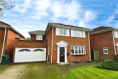 4 bedroom detached house for sale, Shaftesbury Crescent, Surrey TW18