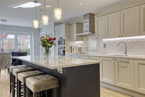 5 bedroom detached house for sale, Alice Gardens, Rochford, Essex, SS4