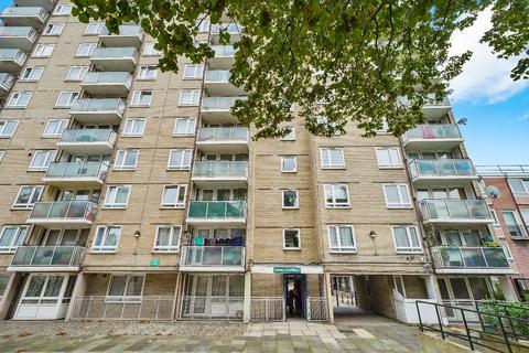 3 bedroom flat to rent, Flat , Swallowfield, Munster Square, London