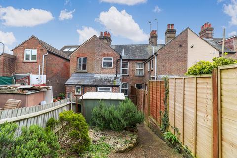 2 bedroom terraced house to rent, Berkhampstead Road, Chesham, HP5