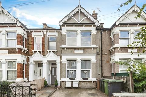 76a Ringstead Road, London, SE6 2BS