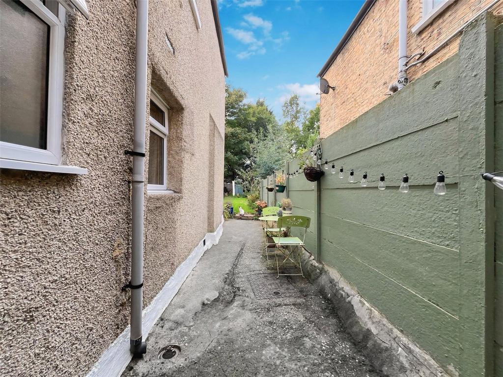 Alley