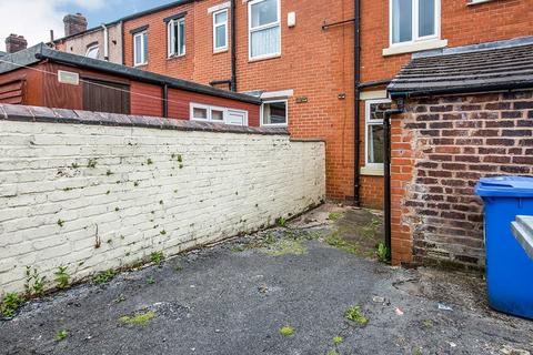 2 bedroom terraced house to rent, Croft Road, Lancashire PR6