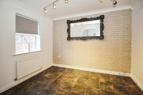 4 bedroom terraced house to rent, Main Street, Chorley PR7