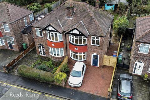 13 Heyridge Drive, Manchester, M22 4HB