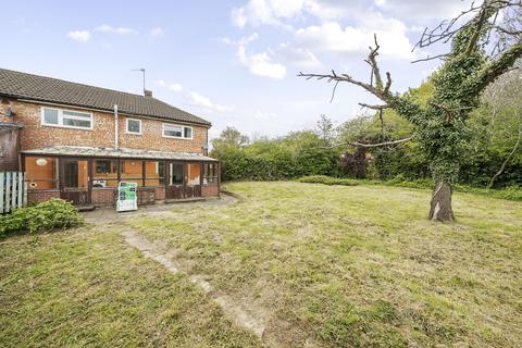 3 bedroom terraced house to rent, Patricia Gardens, Hertfordshire CM23