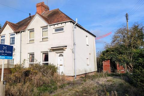 3 bedroom semi-detached house for sale, Hillside, Evesham WR11