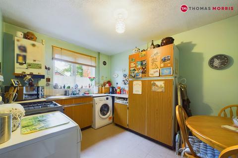 3 bedroom terraced house for sale, Gordon Close, St. Neots PE19