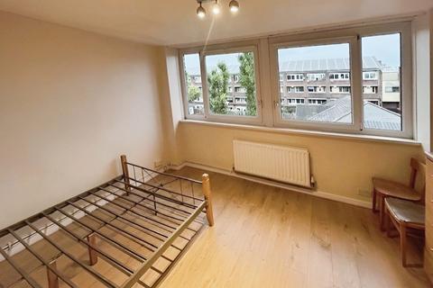 2 bedroom apartment to rent, Tolsford Road, London E5