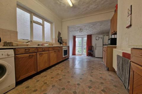 3 bedroom terraced house for sale, Milton Road, Hampshire PO3