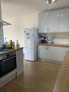 1 bedroom flat to rent, Revell Road- KINGSTON UPON THAMES