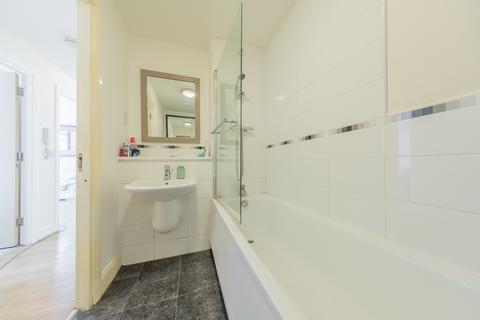 2 bedroom flat for sale, Wheeleys Lane, Birmingham B15