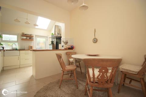 3 bedroom end of terrace house for sale, Westbury Road, Westgate