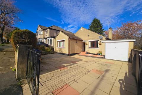 2 bedroom detached bungalow for sale, Canford Drive, Bradford, BD15